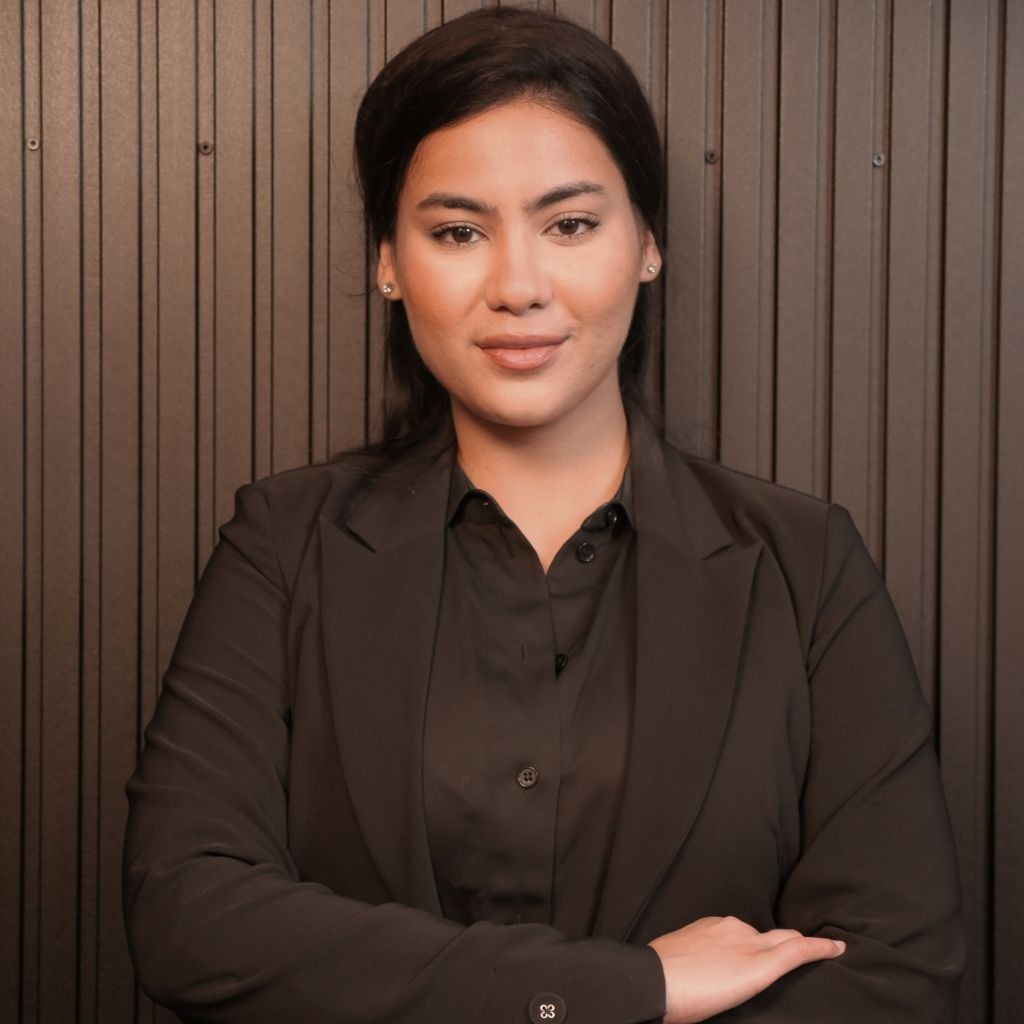 Portrait of Maheen Bari