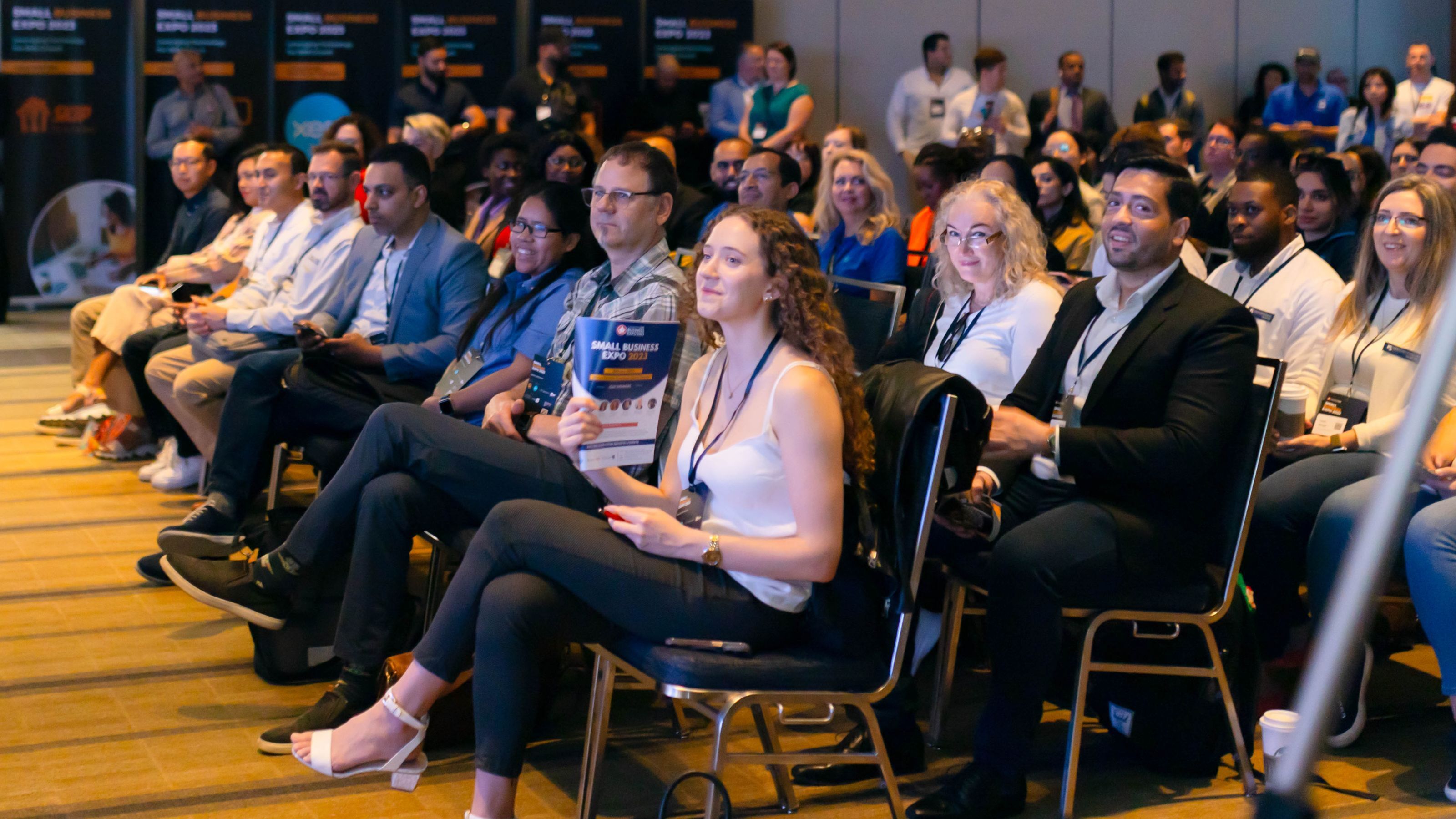 Delegates seated in a full session room at the CanadianSME Small Business Show